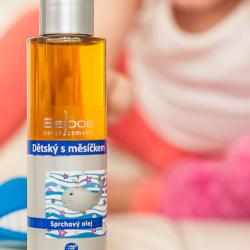 Detsk sprchov olej s nechtkovm extraktom (1)